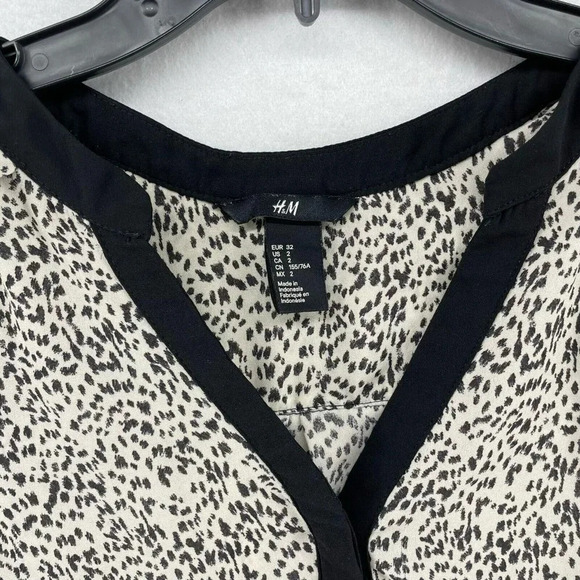 H&M Tank Top Women Sz 2 Cream Beige Black Dots Print V-Neck Piping Long Back Hem - Picture 9 of 11